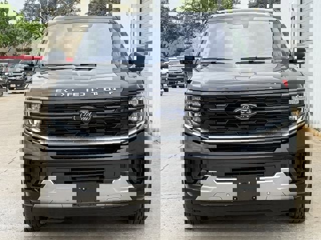 Used 2025 Ford Expedition Max Platinum image 8