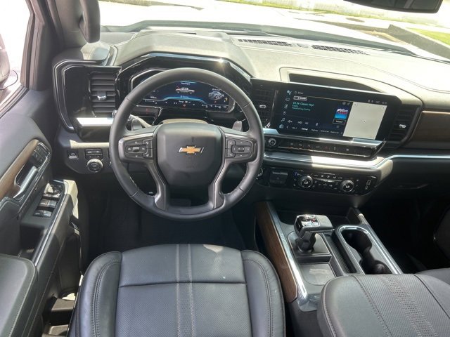 Used 2024 Chevrolet Silverado 1500 High Country w/ High Country Premium Package image 27