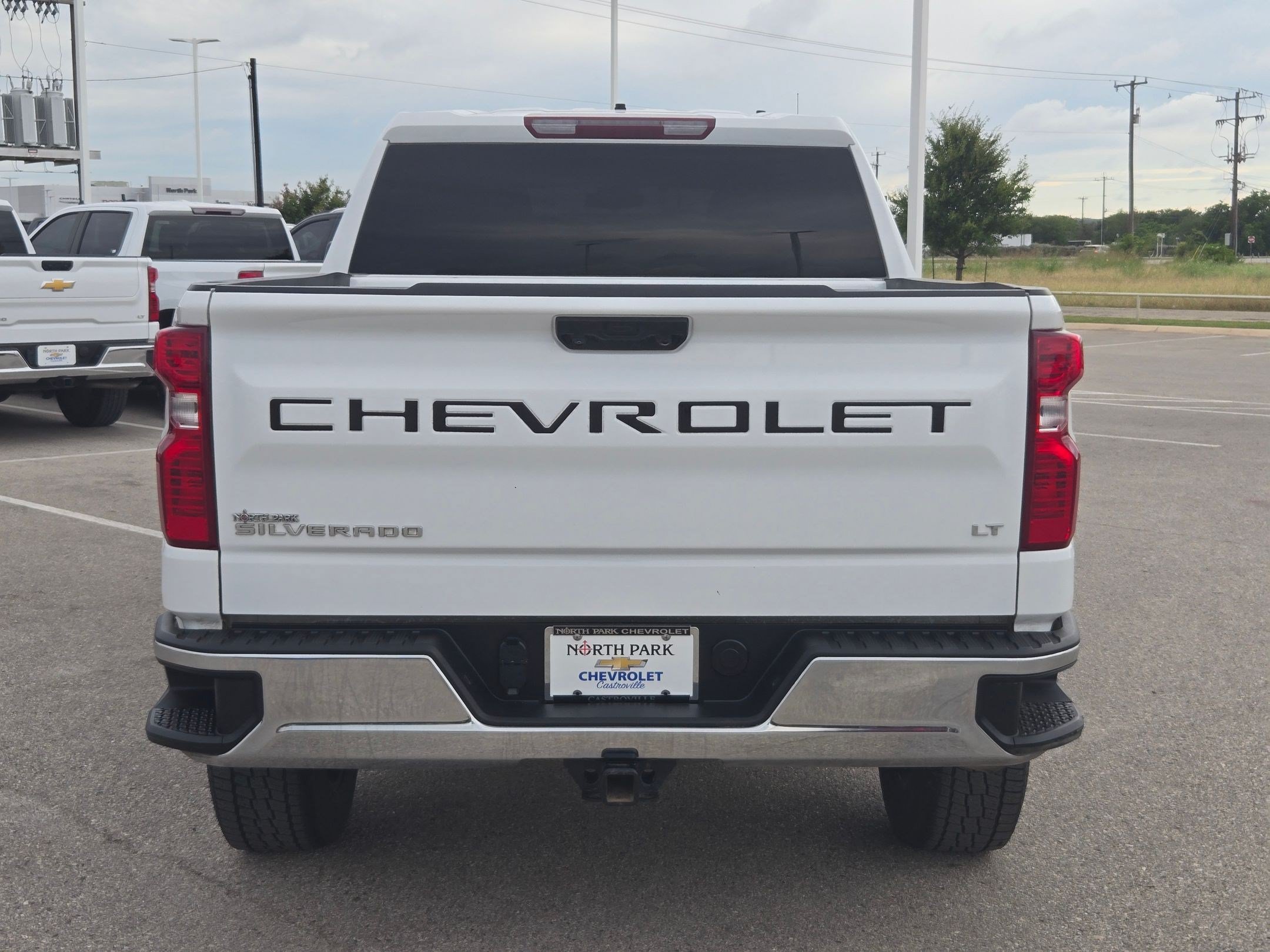 Used 2023 Chevrolet Silverado 1500 LT RWD image 4
