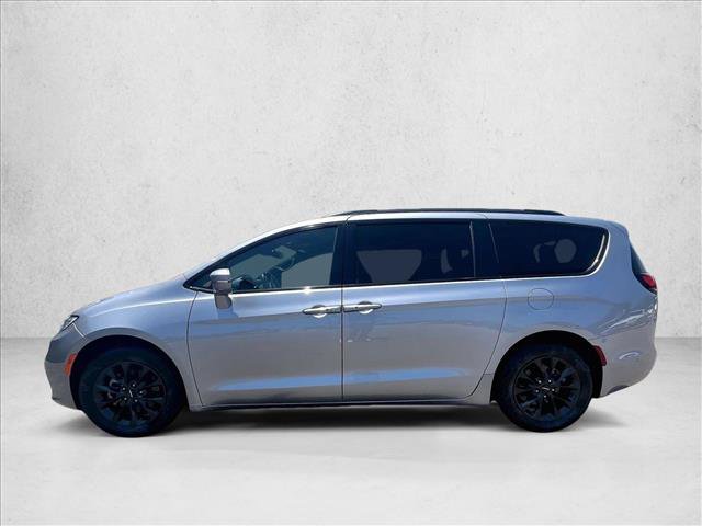 Used 2021 Chrysler Pacifica Touring-L w/ Premium & Safety Sphere Group FWD image 6