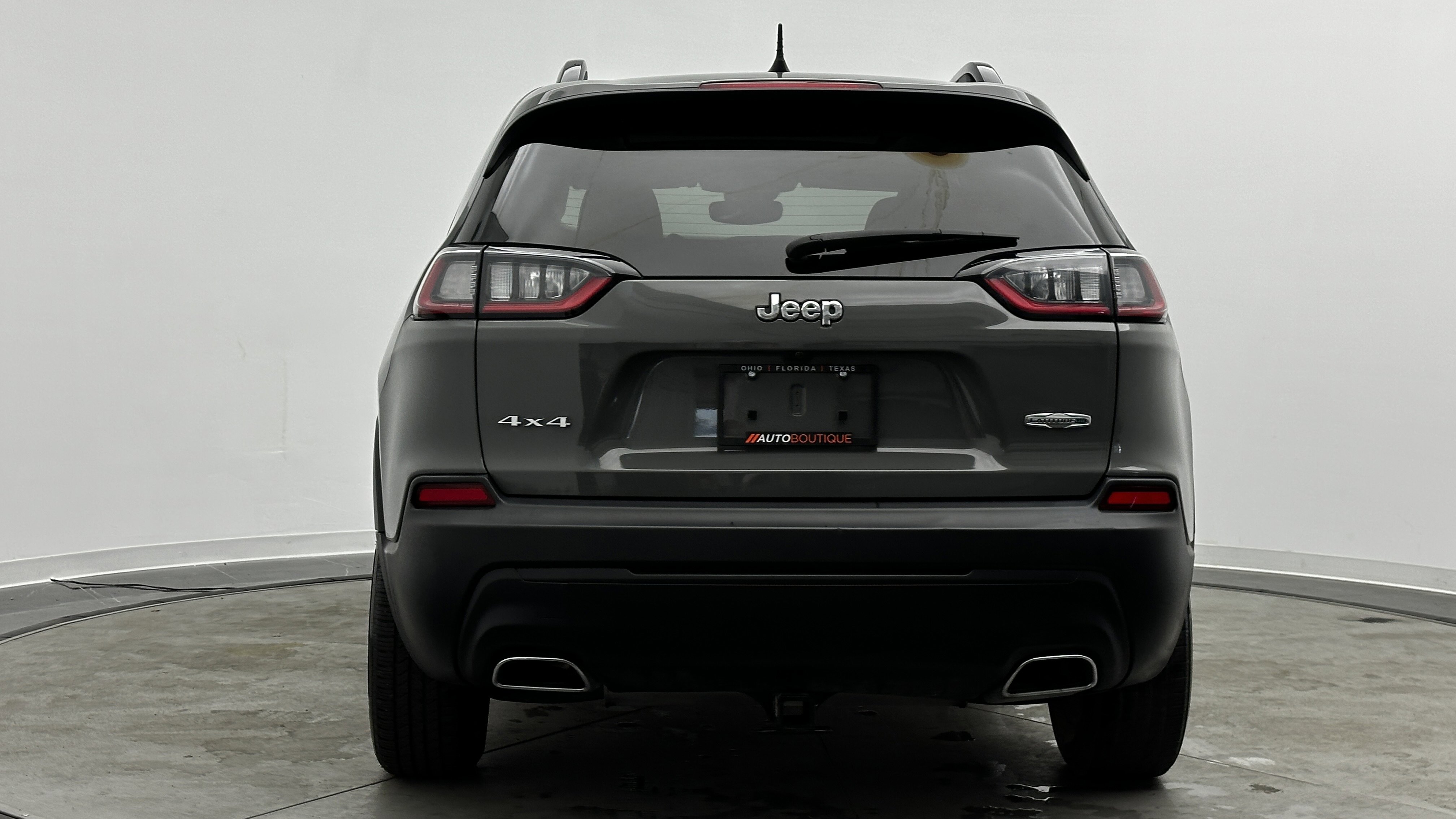 Used 2022 Jeep Cherokee Latitude Lux w/ Sun & Sound Group AWD/4WD image 4