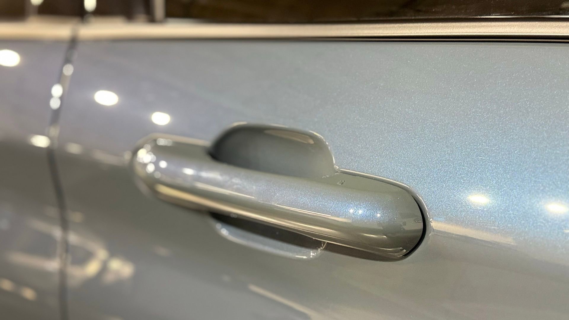 Used 2025 Ford Explorer ST w/ Sun And Sound Package image 17