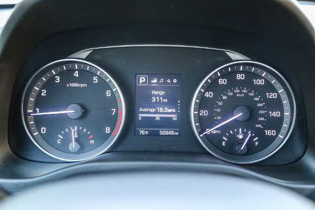 Used 2018 Hyundai Elantra Value Edition FWD image 27