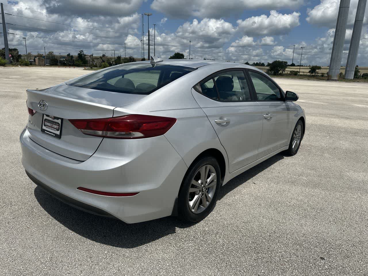 Used 2018 Hyundai Elantra SEL FWD image 14