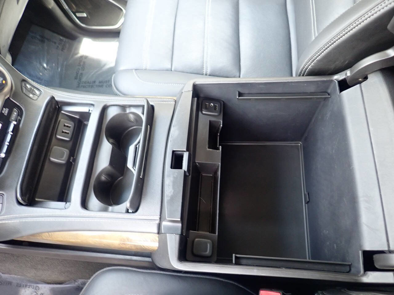 Used 2017 GMC Yukon XL Denali w/ Open Road Package image 9