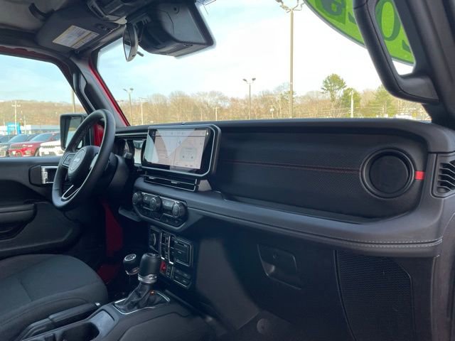 Used 2025 Jeep Wrangler Unlimited Rubicon image 26