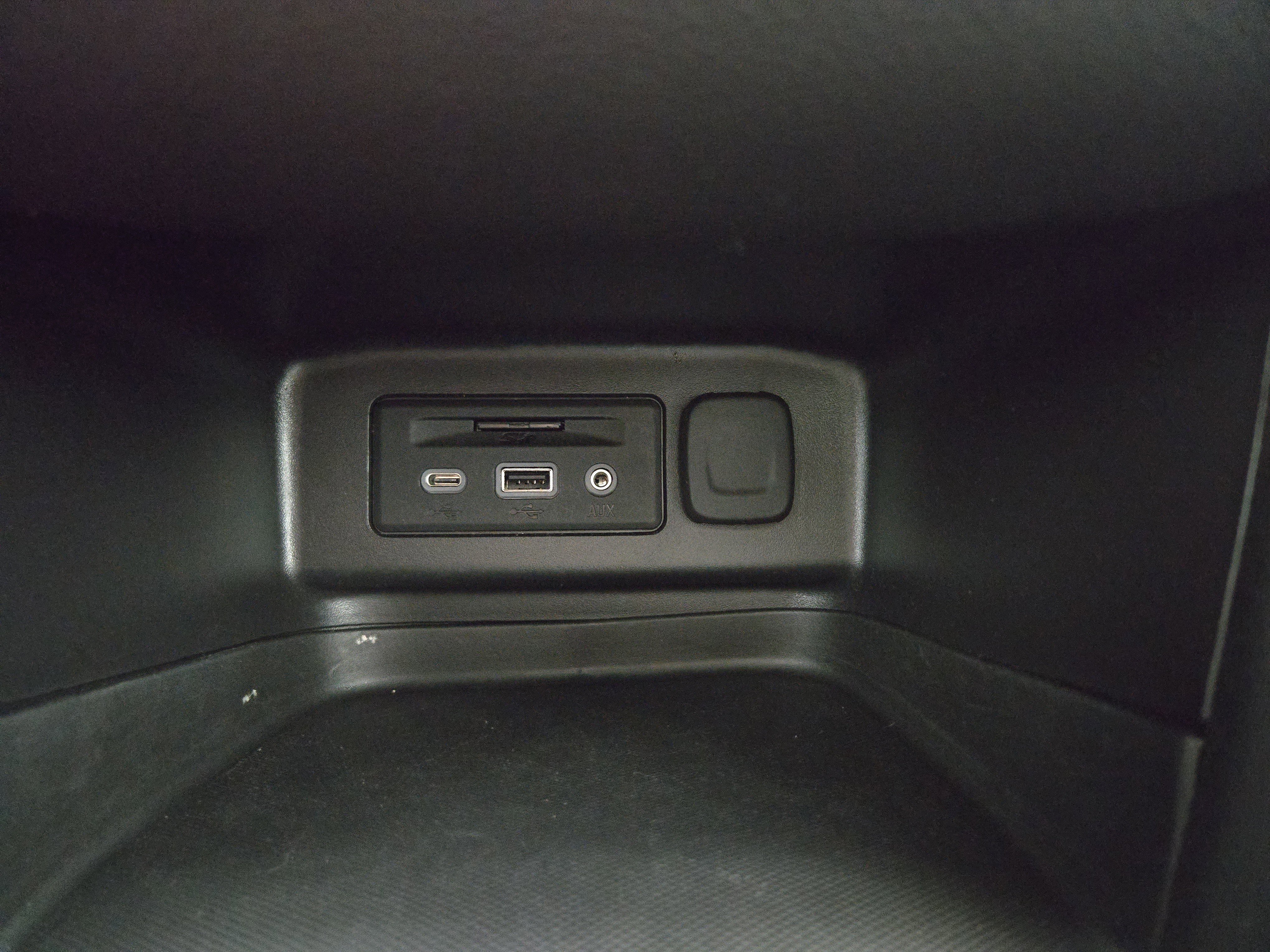 Certified 2024 Chevrolet Equinox RS w/ RS Leather Package image 28