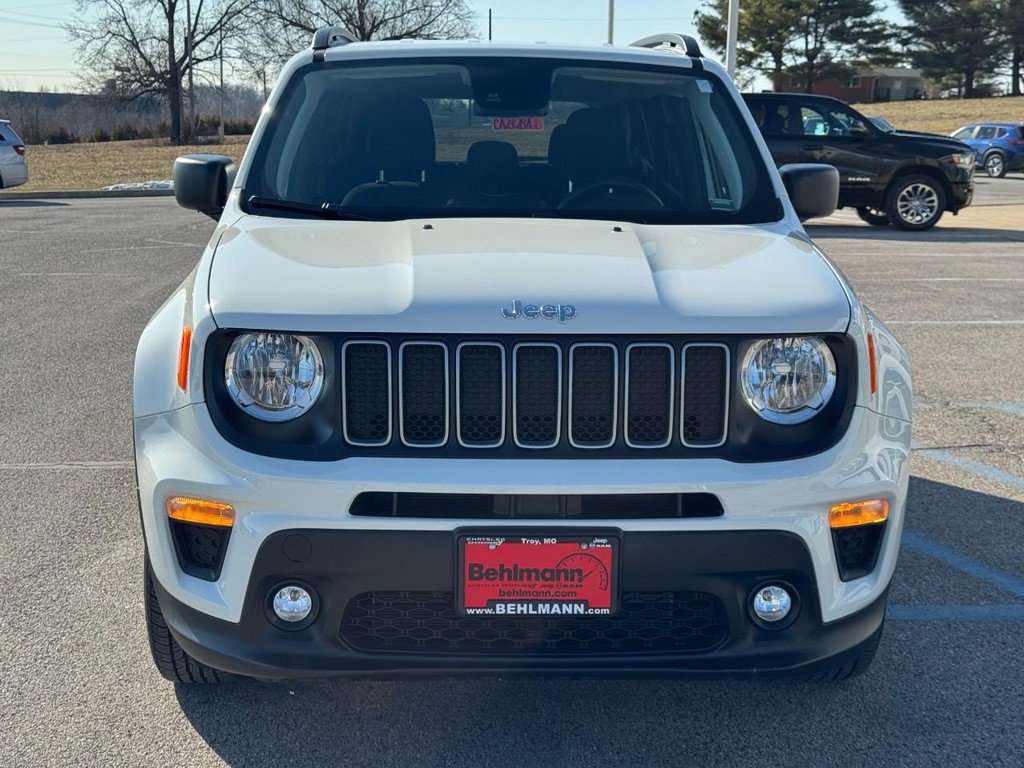 Used 2022 Jeep Renegade Latitude w/ Convenience Group image 12