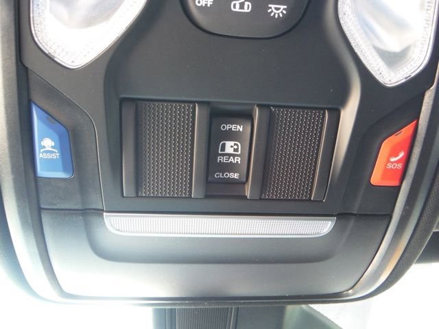 New 2026 RAM 1500 Express AWD/4WD image 32