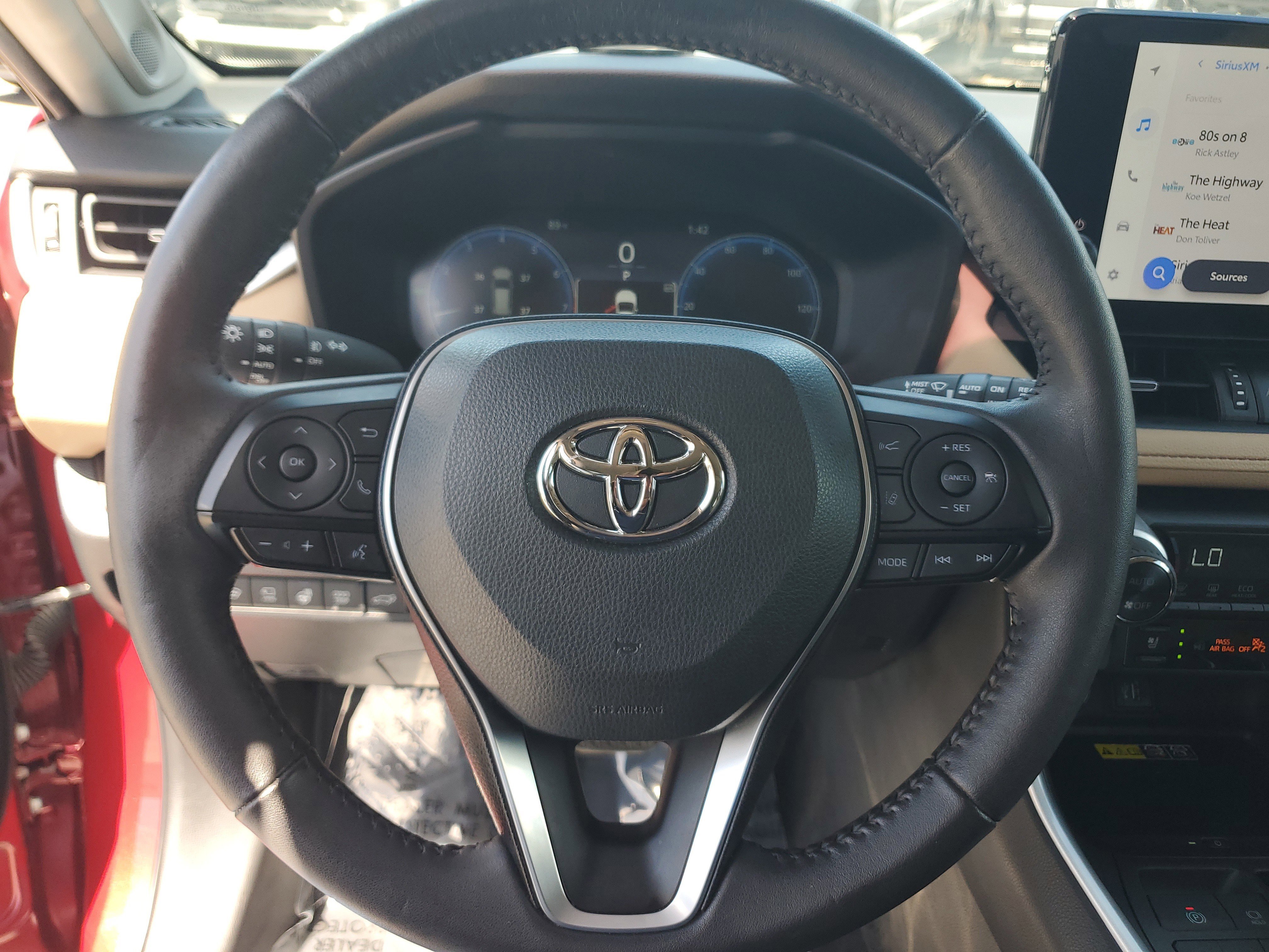 Used 2023 Toyota RAV4 Limited image 22