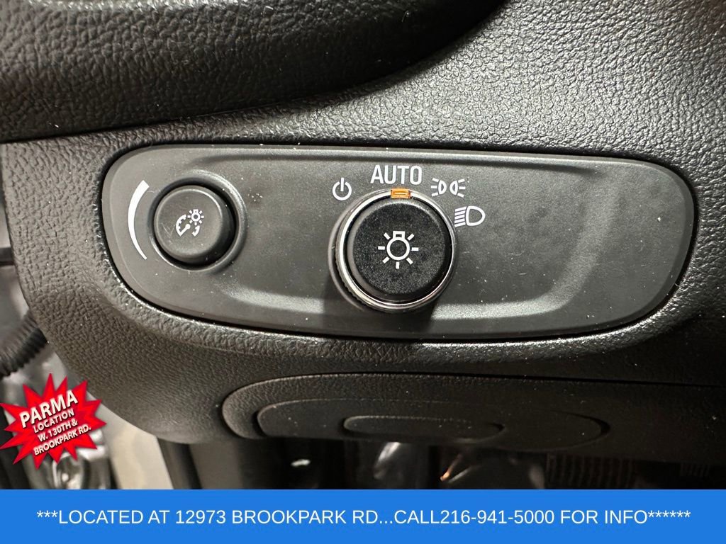 Certified 2022 Chevrolet Trax LT w/ LT Convenience Package AWD/4WD image 10