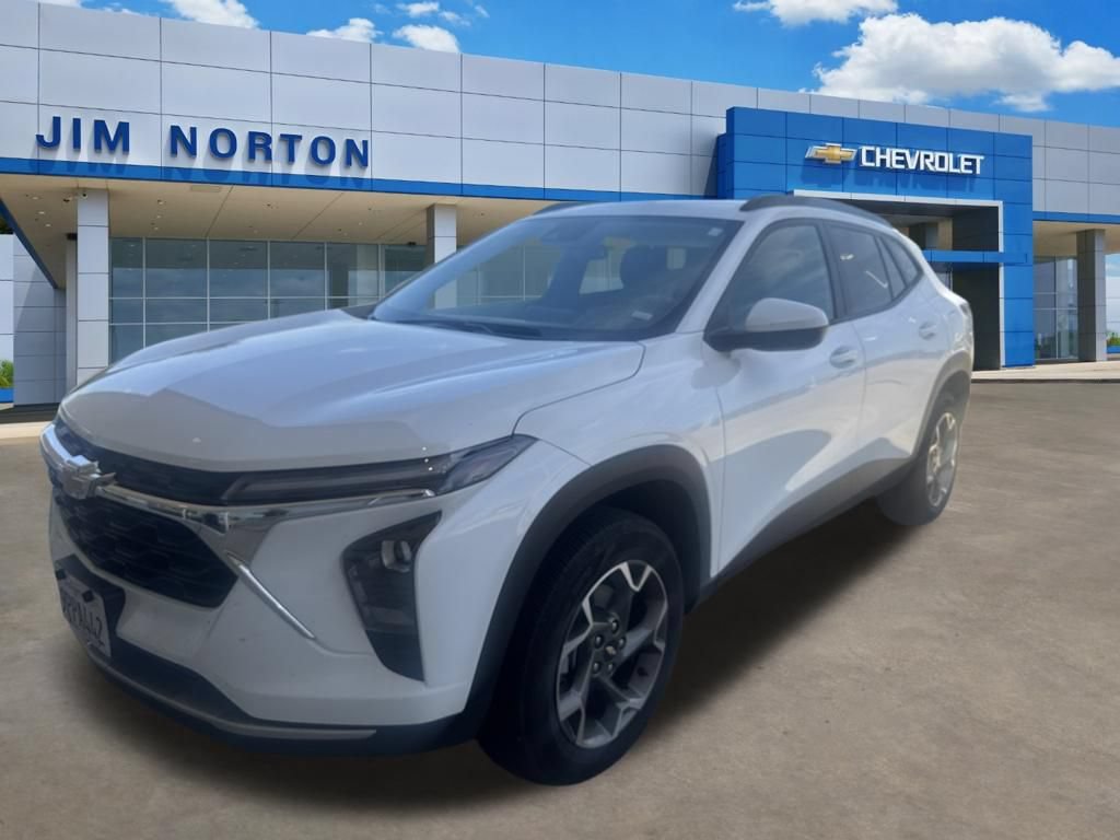 Used 2025 Chevrolet Trax LT FWD video 1