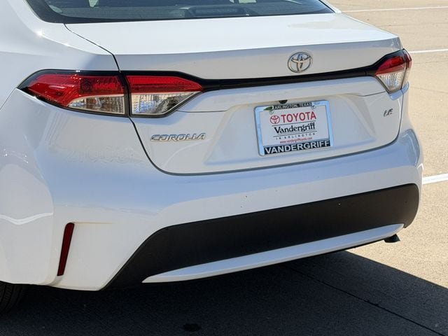 Used 2021 Toyota Corolla LE w/ Carpet Mat Package (TMS) FWD image 6