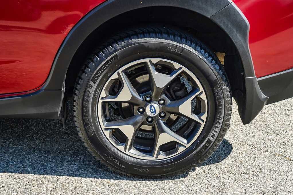 Used 2018 Subaru Crosstrek 2.0i Premium AWD/4WD image 11