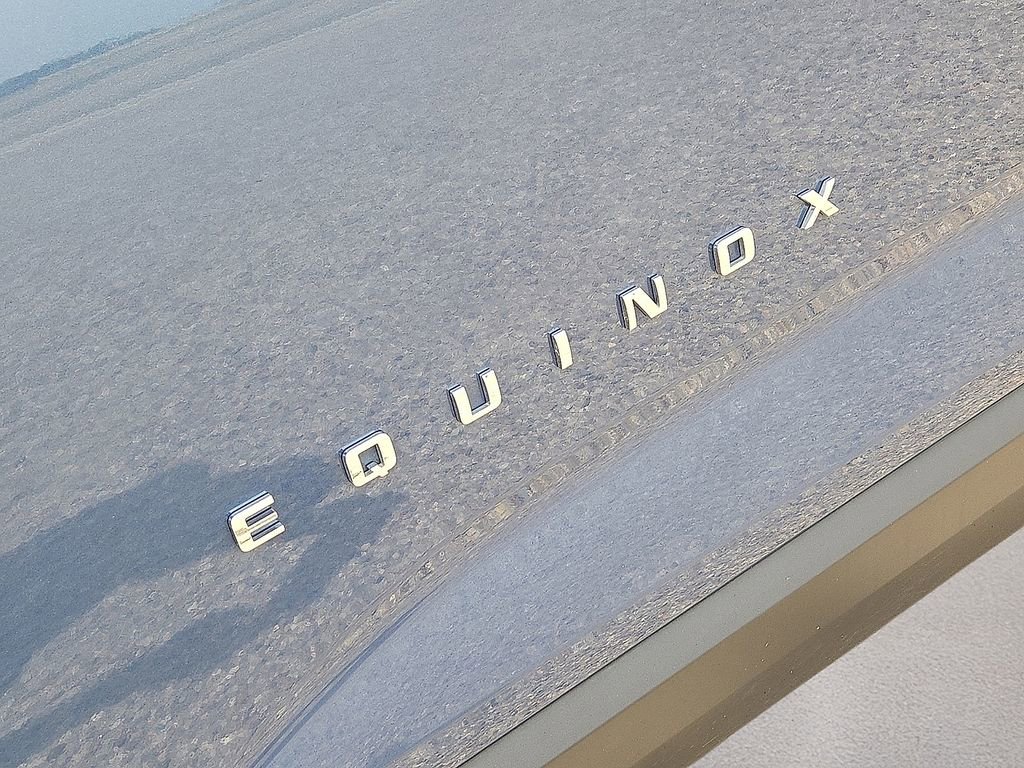 Used 2026 Chevrolet Equinox LT AWD/4WD image 11