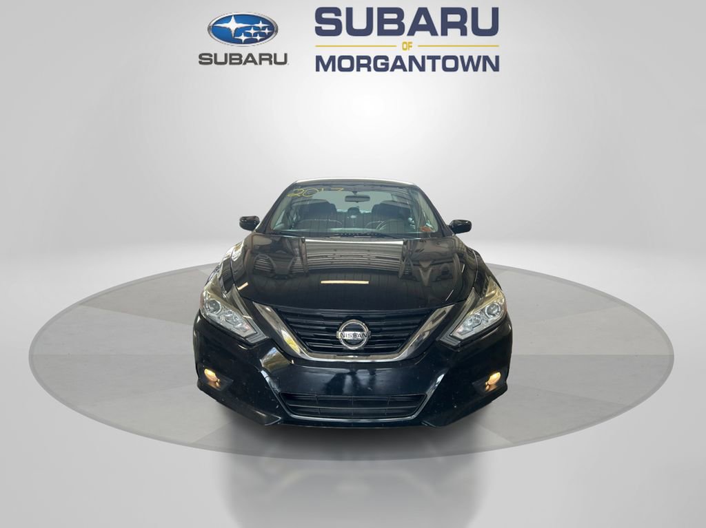 Used 2017 Nissan Altima 2.5 SV image 2