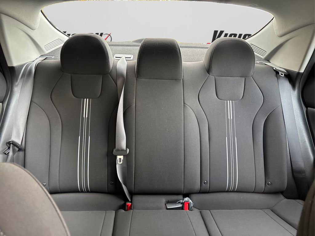 Used 2023 Hyundai Elantra SEL w/ Convenience Package image 17