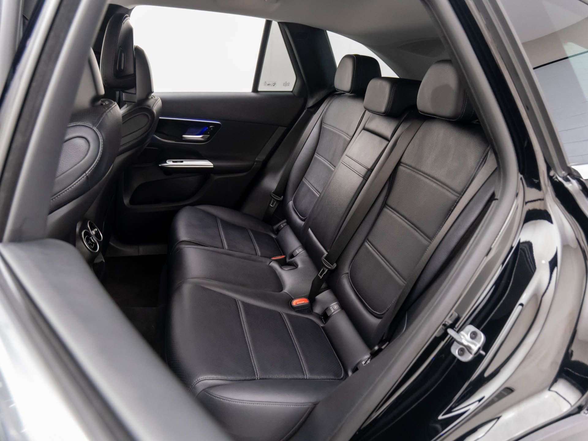 New 2025 Mercedes-Benz GLC 350e 4MATIC image 15