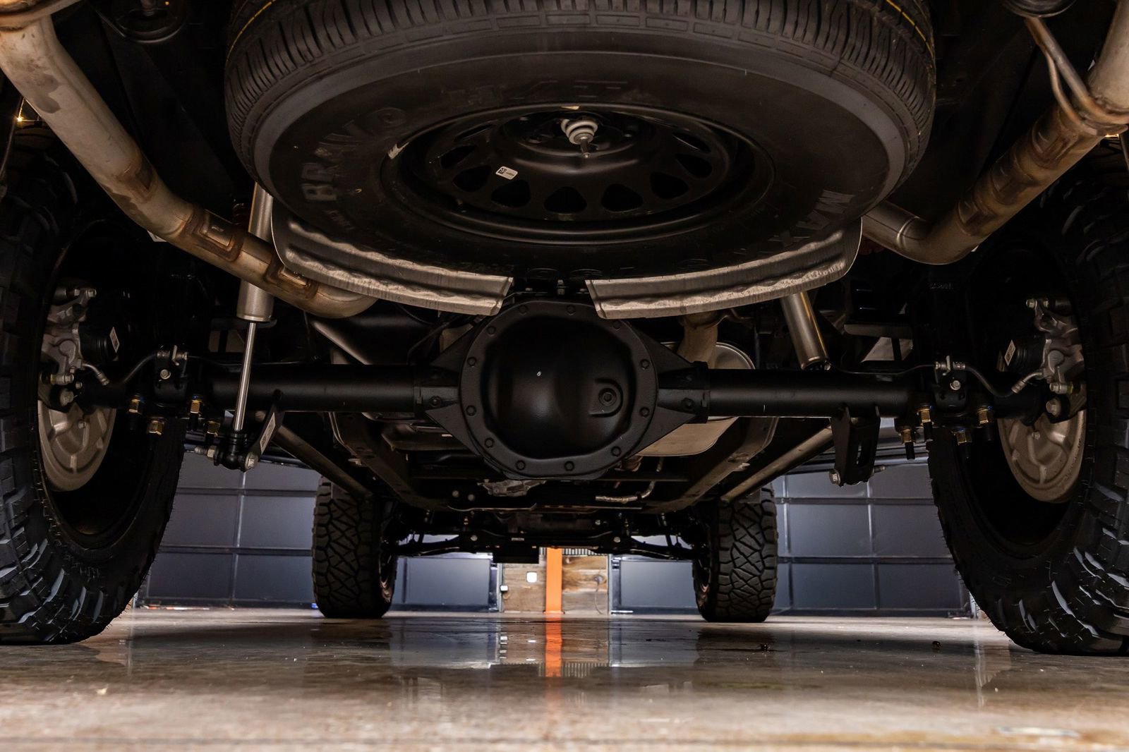 Used 2025 GMC Sierra 1500 SLE w/ X31 Off-Road Package image 15