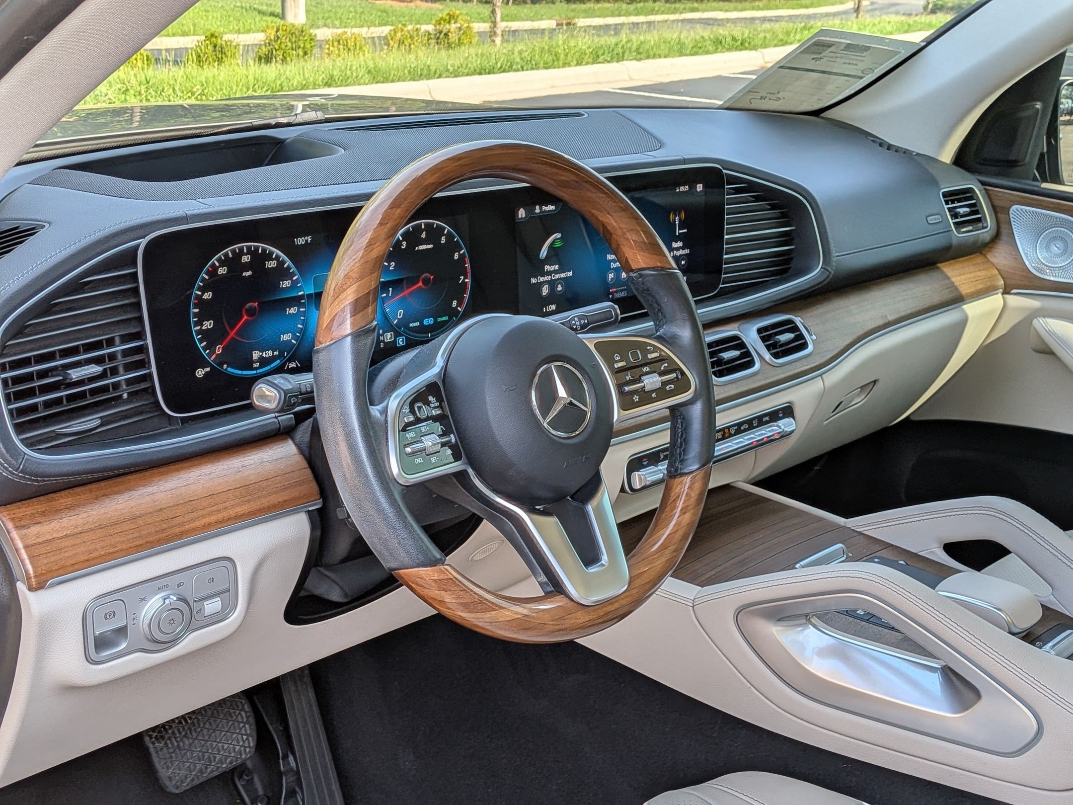 Certified 2022 Mercedes-Benz GLS 450 4MATIC image 12