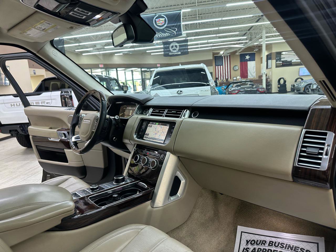 Used 2014 Land Rover Range Rover HSE AWD/4WD image 42