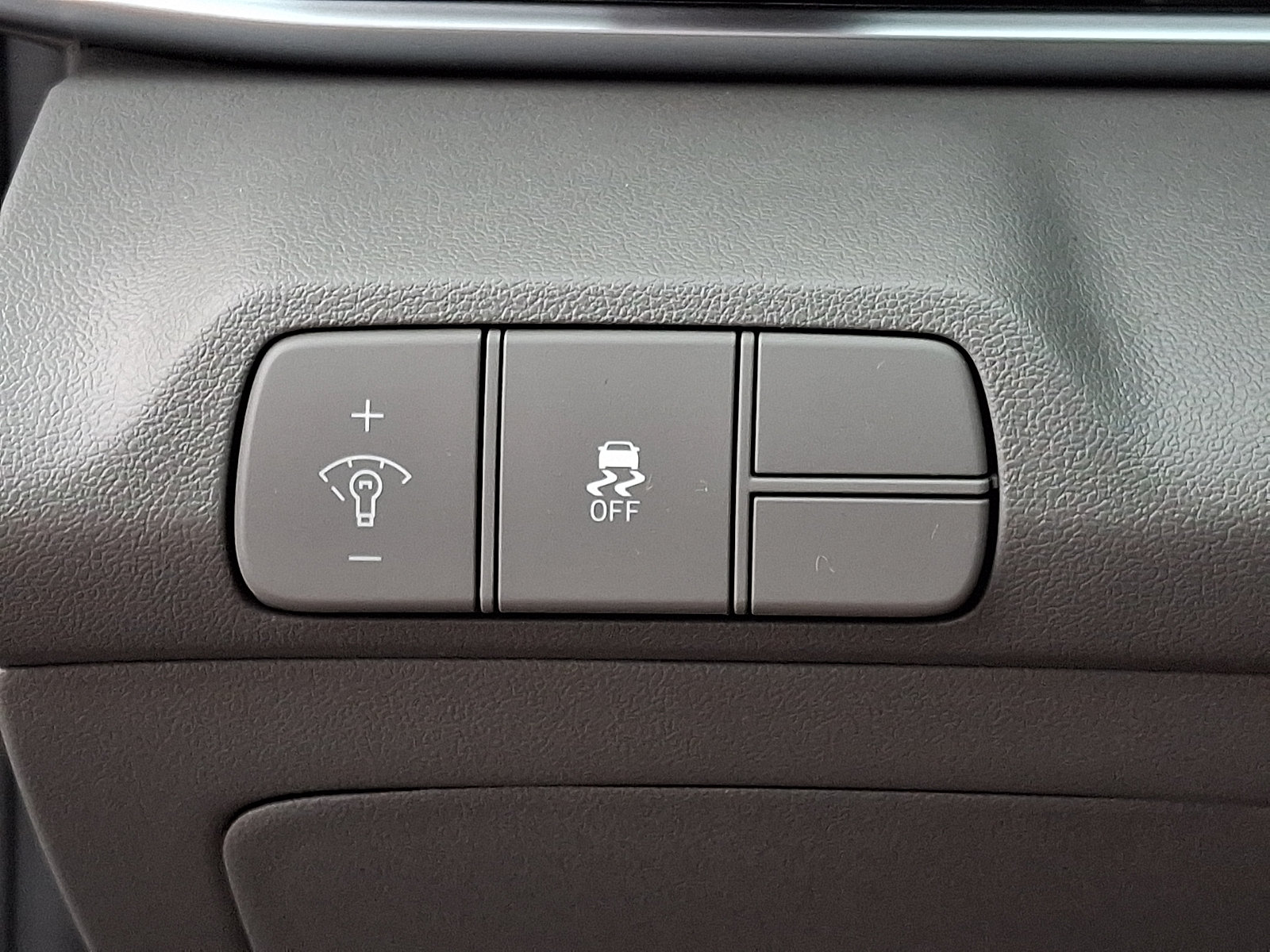Used 2026 Hyundai Elantra SEL Sport Premium FWD image 27