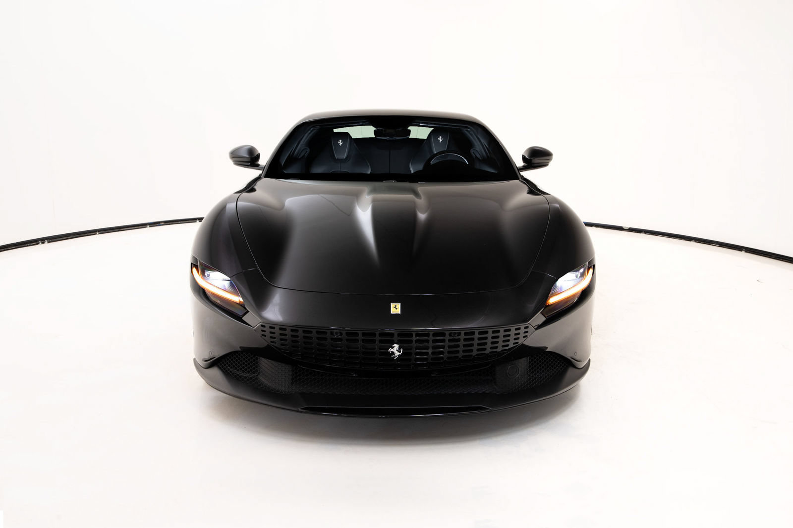 Certified 2022 Ferrari Roma RWD image 9