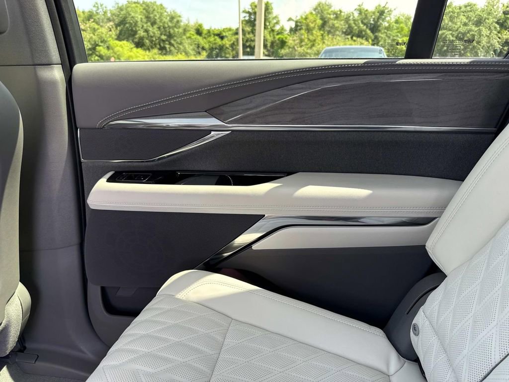 New 2026 Cadillac Escalade IQ Luxury 1 image 16
