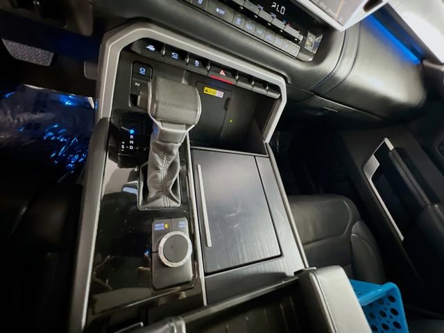 Used 2023 Toyota Tundra Platinum image 25