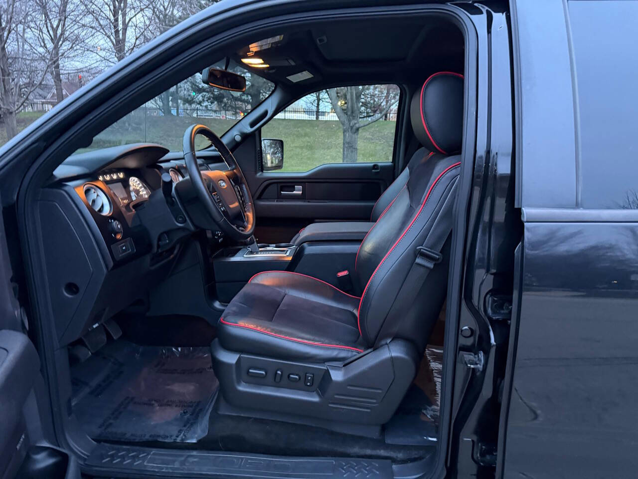 Used 2014 Ford F150 FX4 w/ Equipment Group 402A Luxury image 9