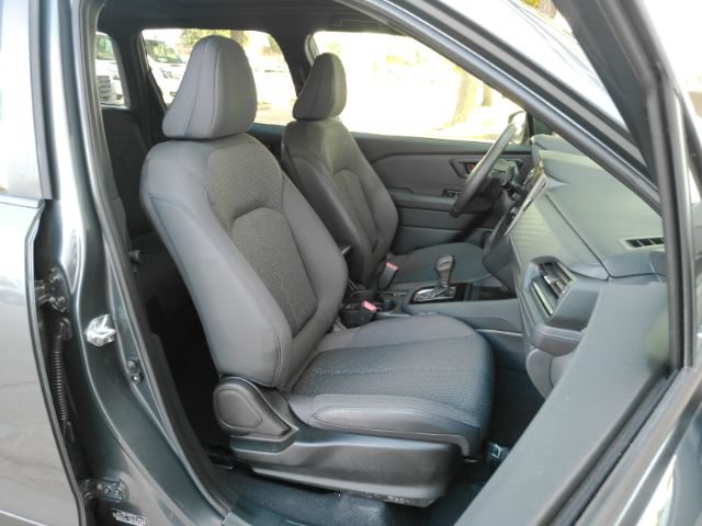Used 2025 Subaru Forester Premium AWD/4WD image 20
