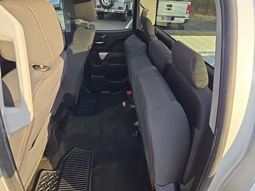 Used 2018 Chevrolet Silverado 1500 LT w/ All Star Edition image 40