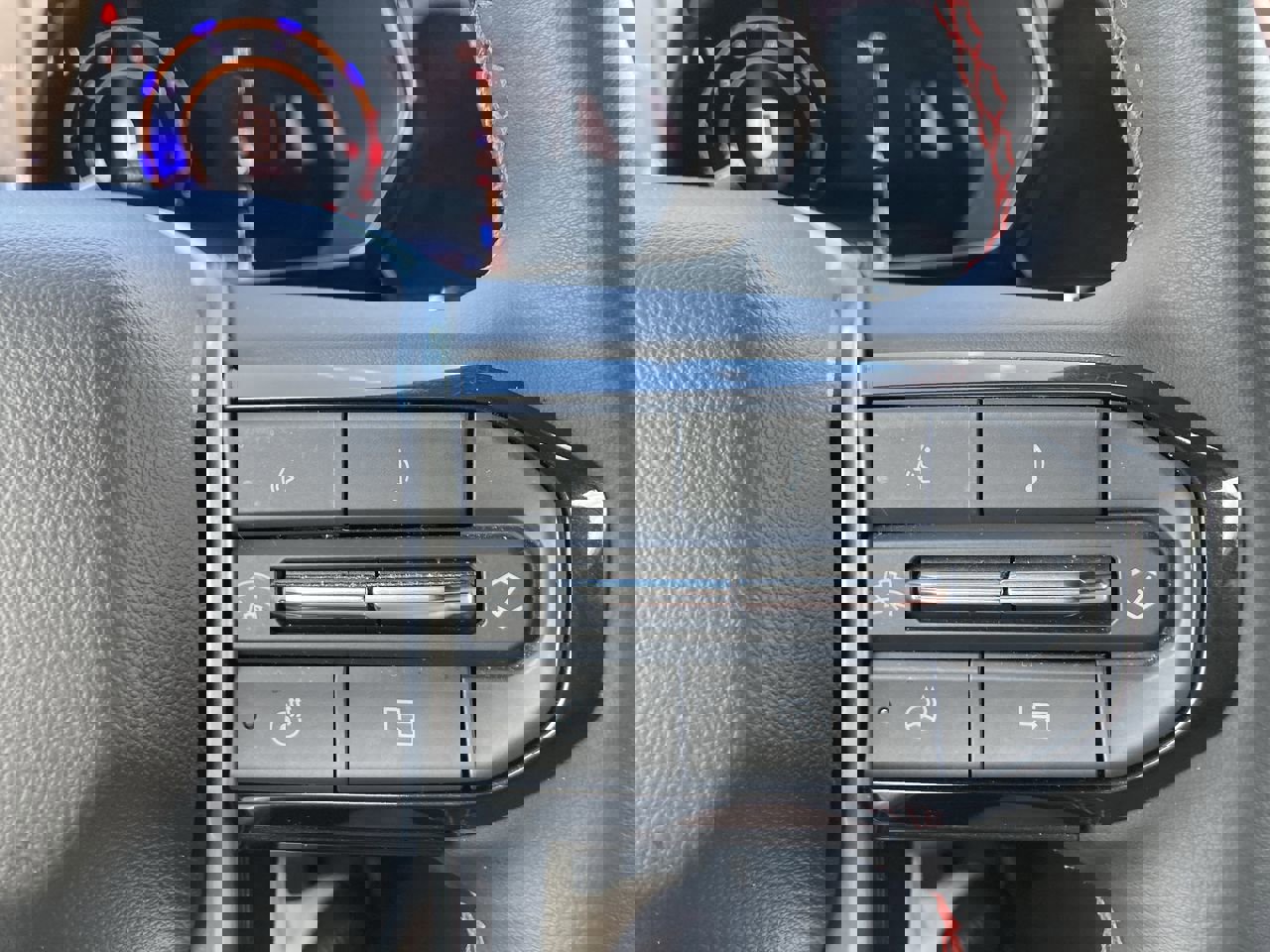 Used 2023 Chevrolet Colorado Z71 w/ Z71 Convenience Package 2 image 30