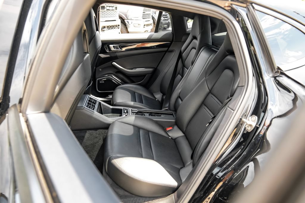 Used 2018 Porsche Panamera 4 AWD/4WD image 41