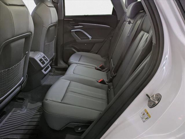 New 2025 Audi Q5 Premium Plus image 17