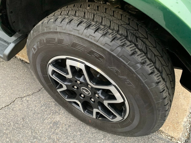 Used 2025 Ford Bronco Outer Banks image 9