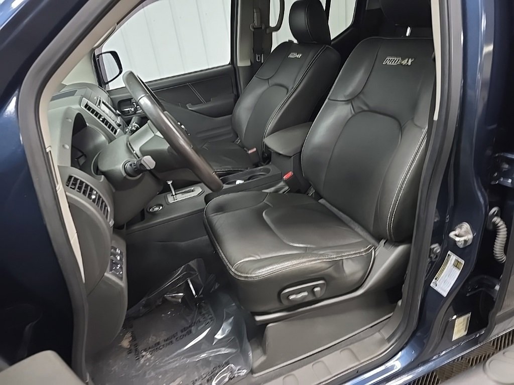 Used 2020 Nissan Frontier PRO-4X w/ Pro-4x Utility Package image 31
