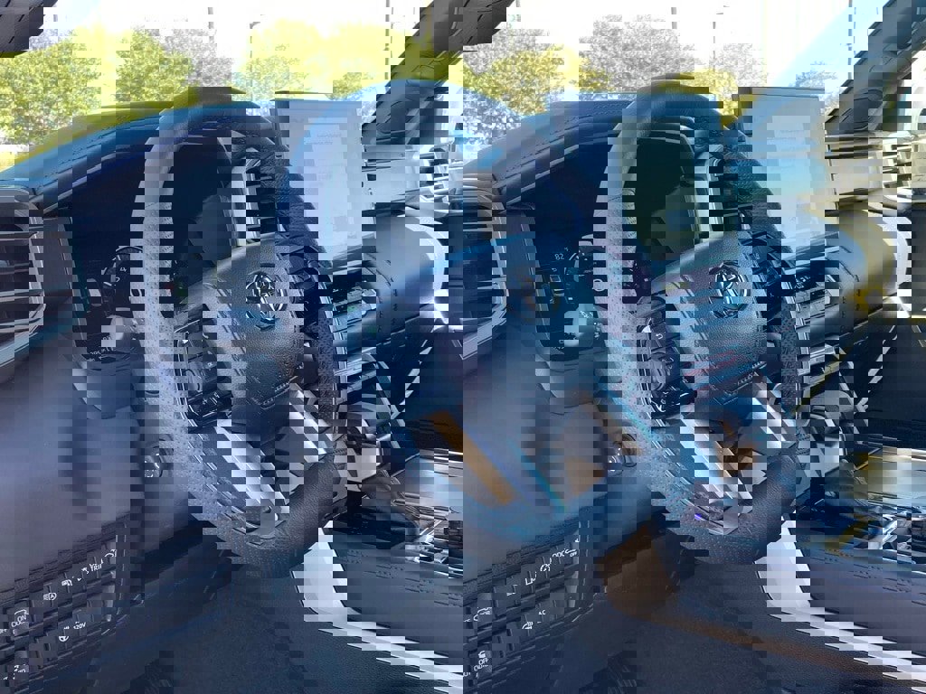 New 2026 Toyota Sequoia Platinum image 9