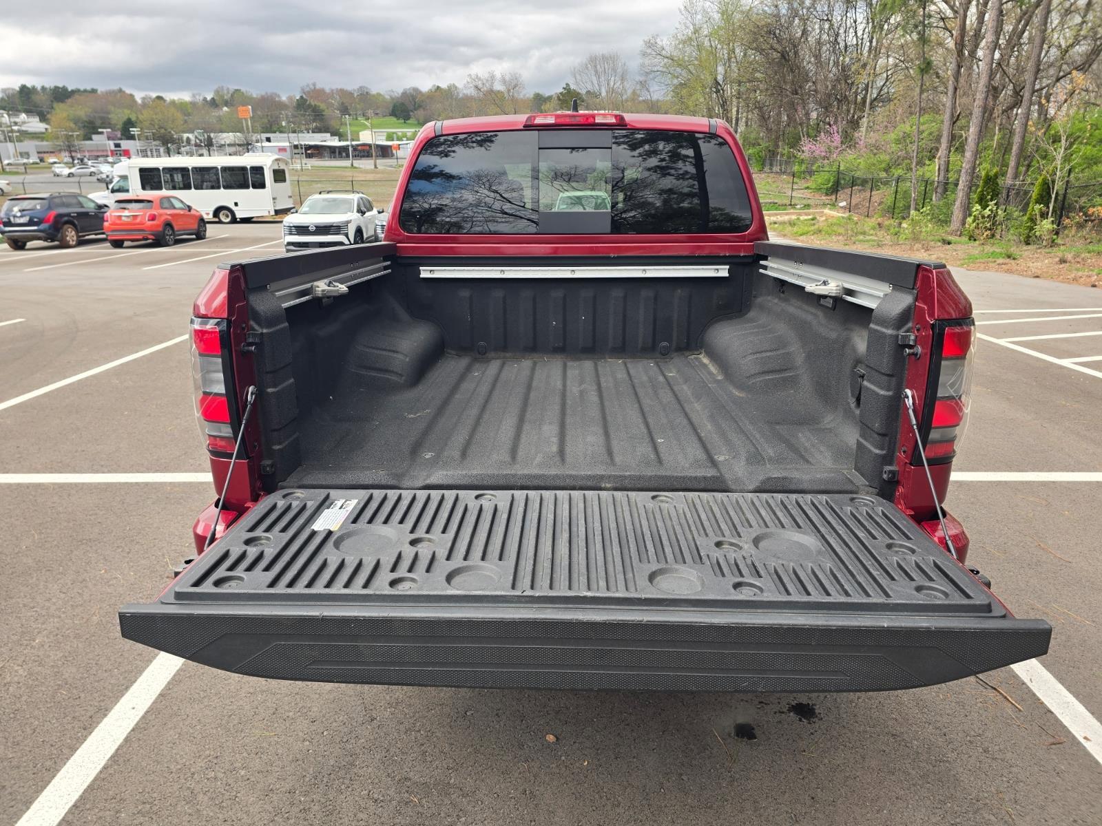 Certified 2024 Nissan Frontier SV w/ SV Convenience Package AWD/4WD image 11