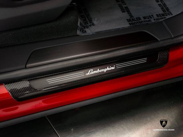Used 2024 Lamborghini Urus S AWD/4WD image 38
