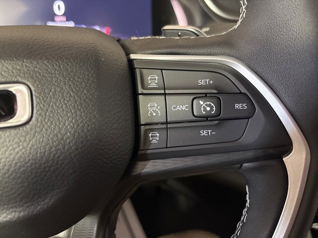 New 2025 Jeep Grand Cherokee Laredo X w/ Luxury Tech Group I image 19