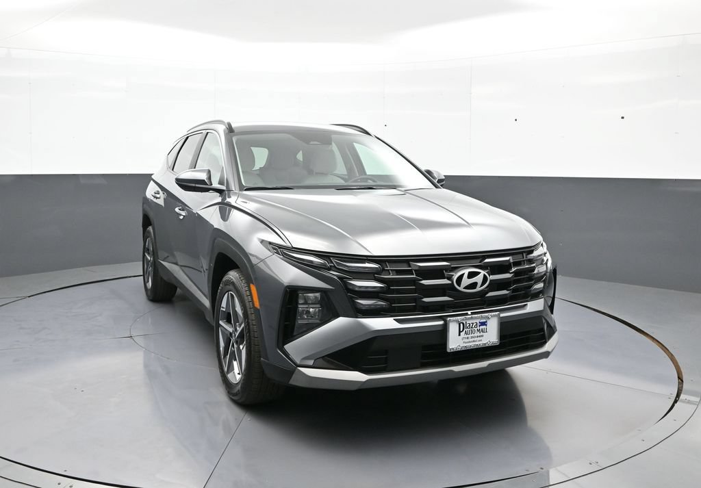 Certified 2025 Hyundai Tucson SEL AWD/4WD image 3