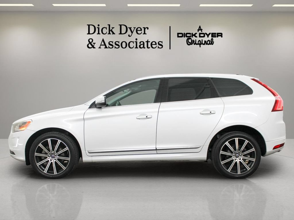 Used 2017 Volvo XC60 T6 Inscription w/ Advanced Package AWD/4WD image 15