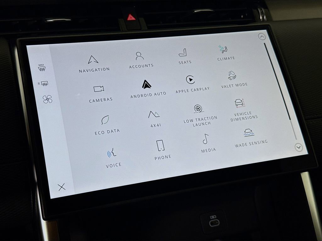 New 2026 Land Rover Discovery Sport Landmark image 15