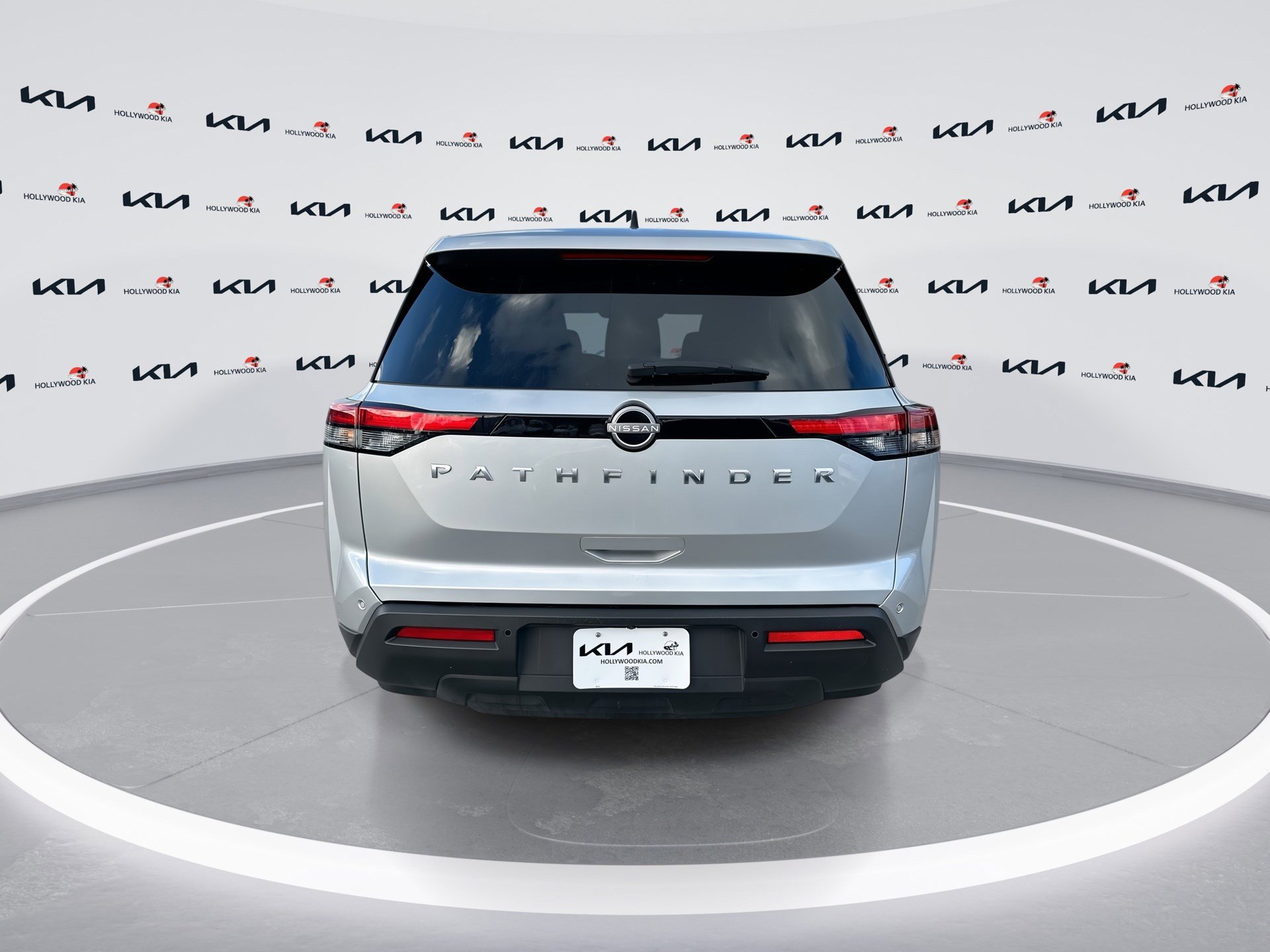 Used 2024 Nissan Pathfinder S w/ Cargo Package image 7