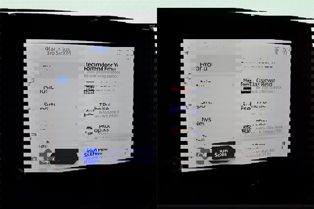 Used 2025 Toyota RAV4 LE image 28