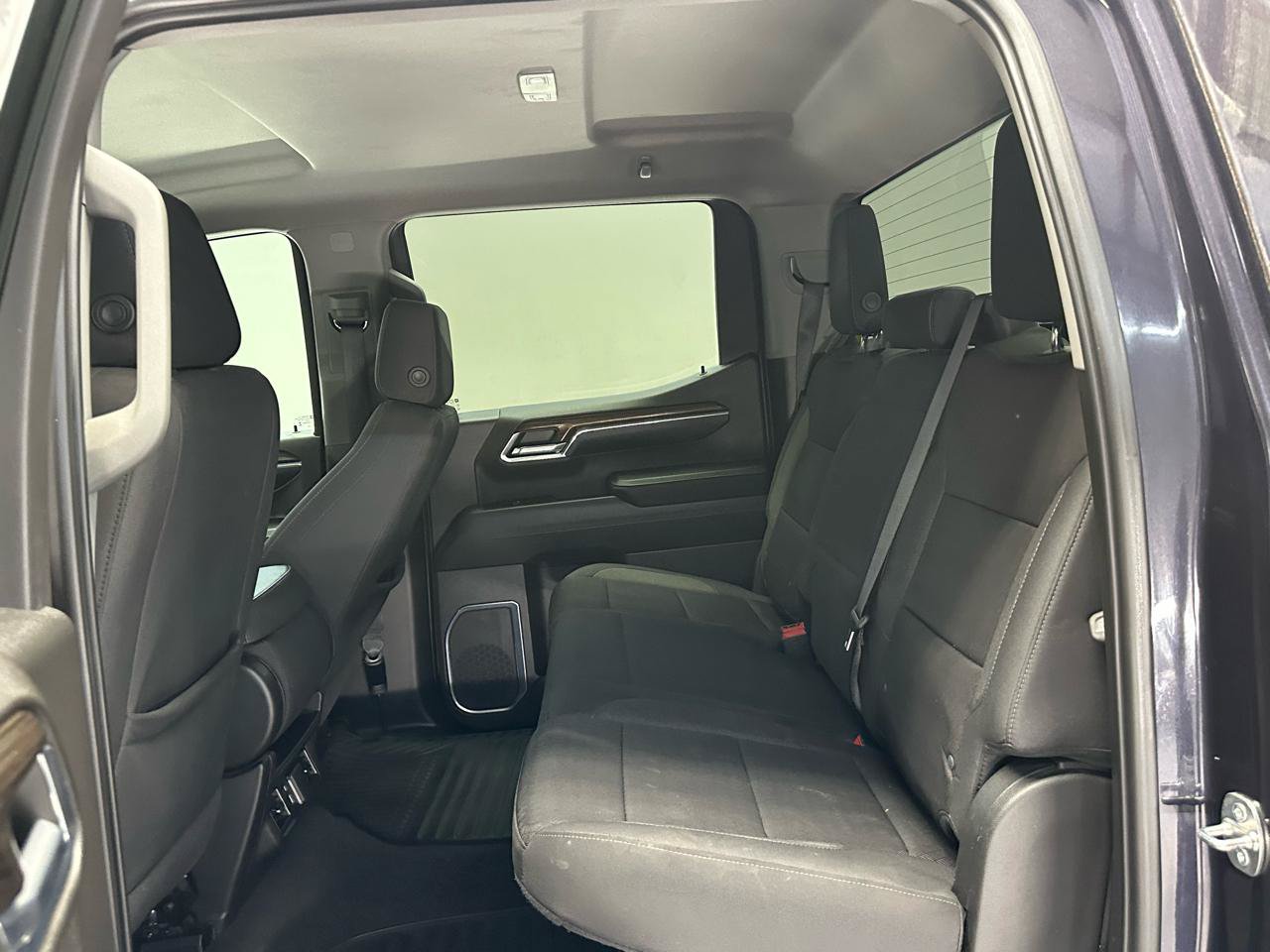Used 2024 Chevrolet Silverado 1500 LT AWD/4WD image 15