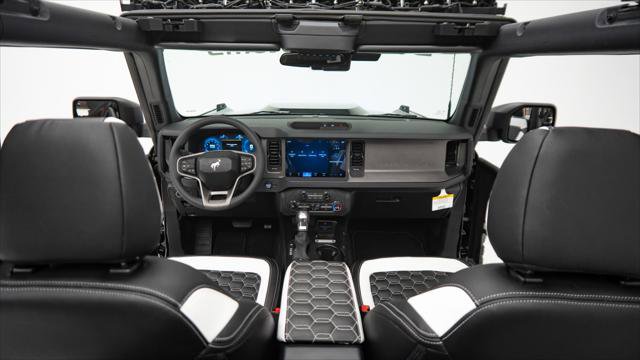 Used 2025 Ford Bronco 4-Door video 2