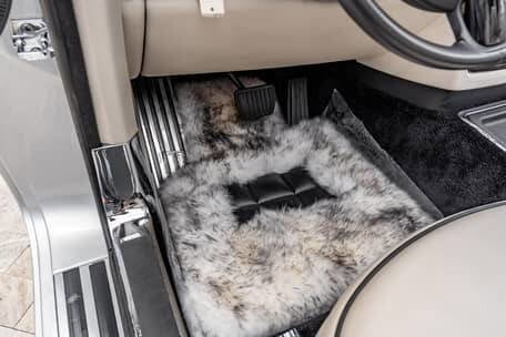 Used 2014 Rolls-Royce Phantom Drophead Coupe image 70