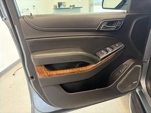 Used 2018 Chevrolet Suburban Premier AWD/4WD image 50